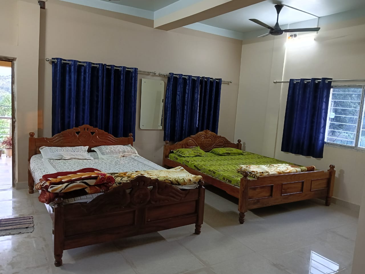 Room Photo 2